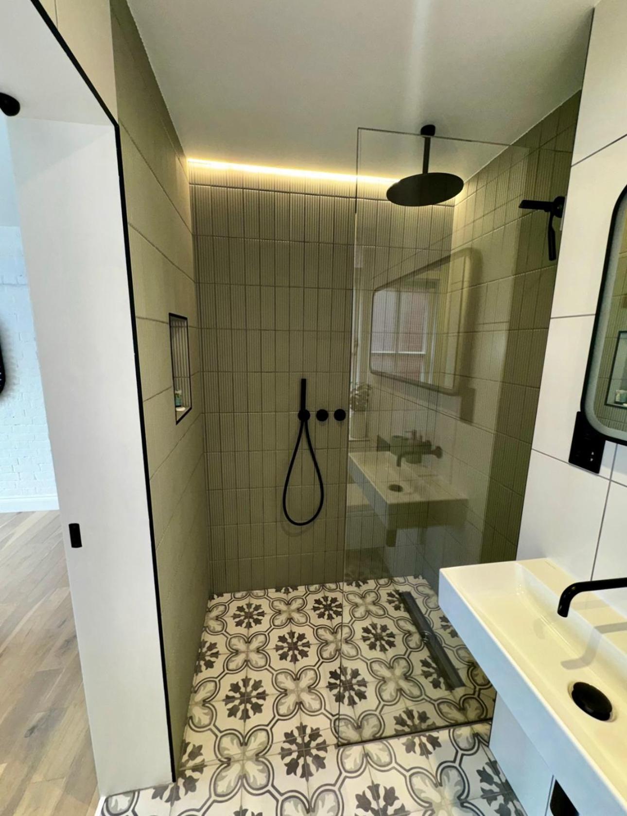 Newly Refurbished W/ River Views London Exterior foto