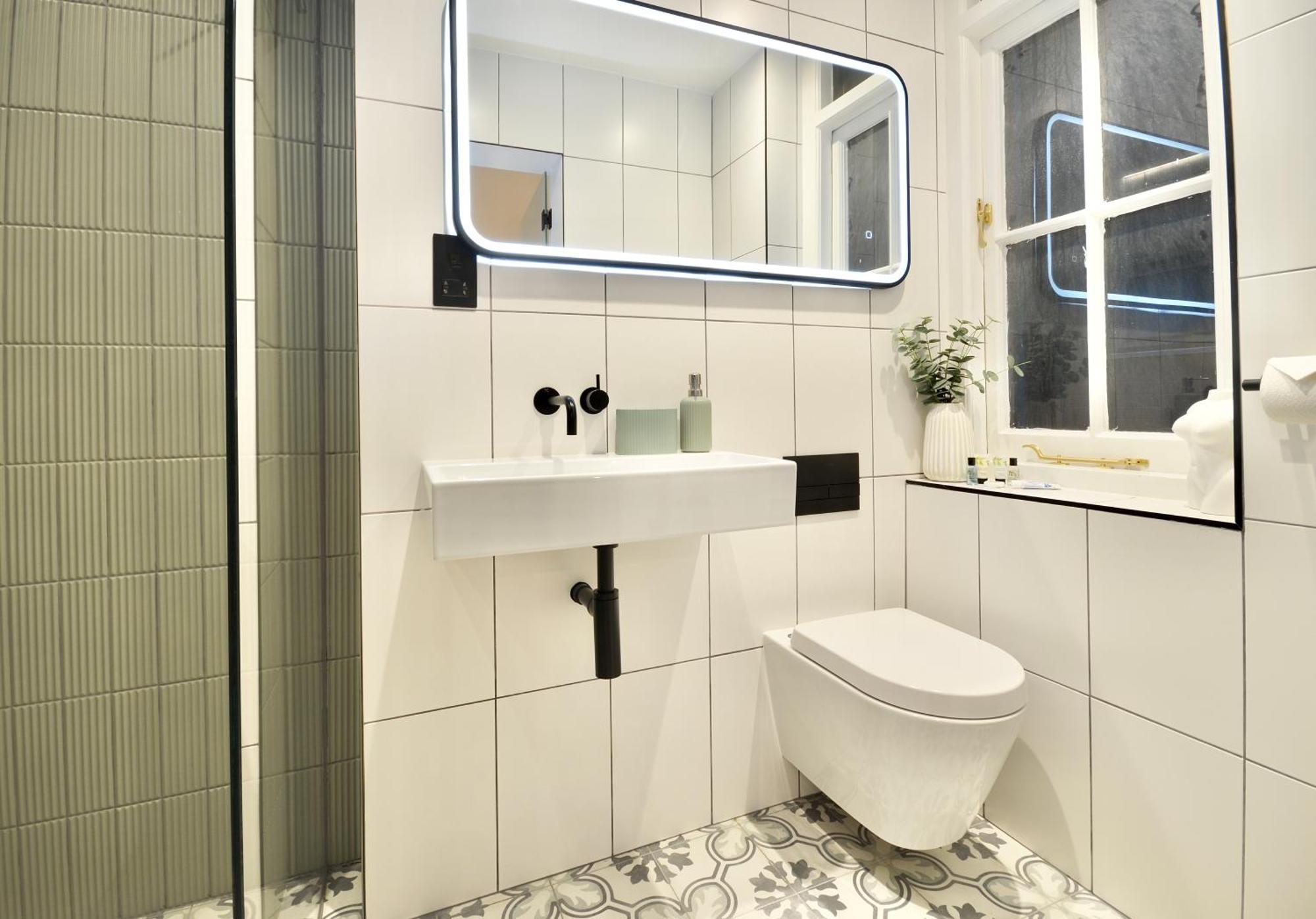 Newly Refurbished W/ River Views London Exterior foto